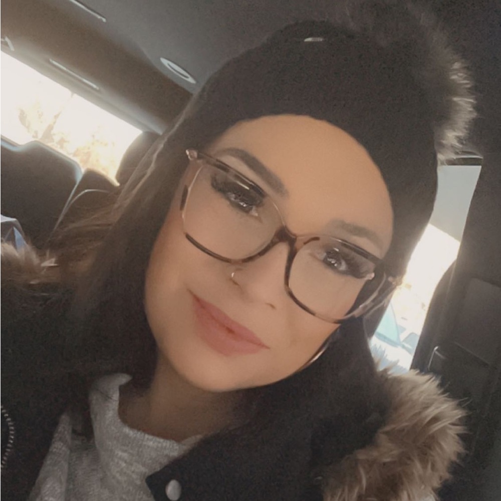 Meet your Posher, Melinda